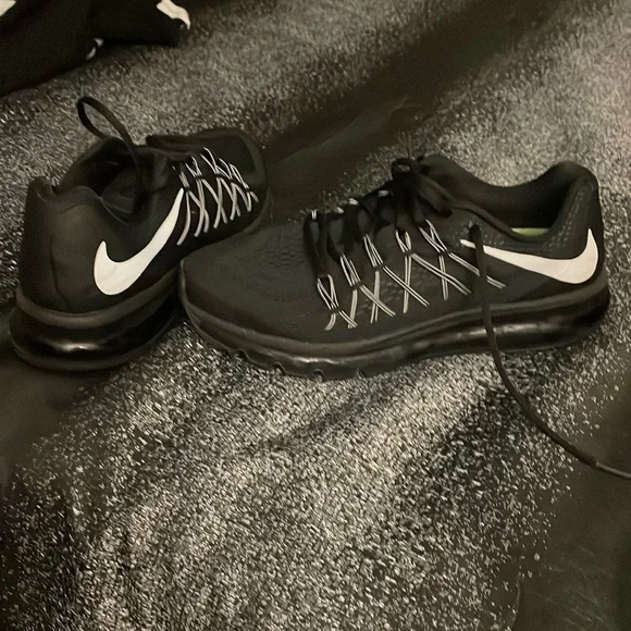 Nike | Shoes | Gently Used Mens Nike Air Max Size 9 | Poshmark display picture 1